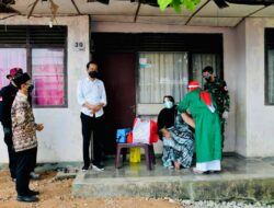 Presiden Jokowi Tinjau Kegiatan Vaksinasi Door to Door di Provinsi Aceh