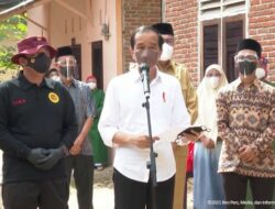 Jokowi Tinjau Vaksinasi Door to Door di Aceh