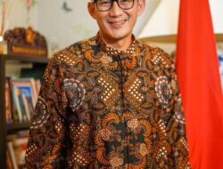 Peringati Hari Batik Nasional, Sandiaga Uno: Batik Indonesia Harus Dikembangkan