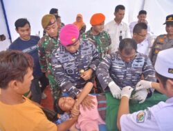Sambut HUT TNI AL Ke-77, Lanal Lhokseumawe Gelar Bhakti Kesehatan di Pelabuhan Krueng Geukueh
