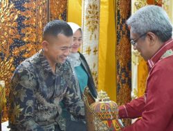 Pj Bupati Dr Mahyuzar Sambut dan Peusijuek Putra Aceh Jadi Dandim Aceh Utara
